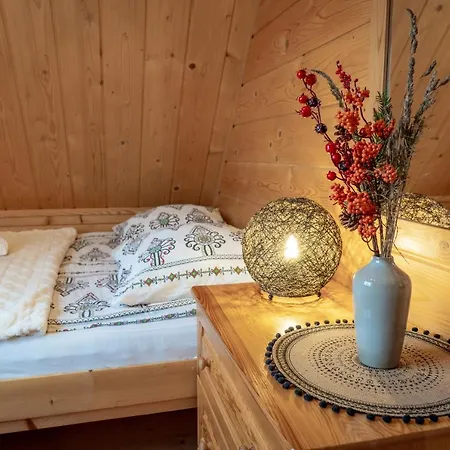 Pocztowka Z Mizernej, Drewniane Domki, Widok Na Tatry, Blisko Velo Czorsztyn, Jezioro Czorsztynskie, Rowery, Spokojna Okolica 山林小屋 克鲁斯兹考采